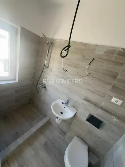 Casa 4 Camere Individuala Mutare Imediat Complex Securizat Comision 0 - 18