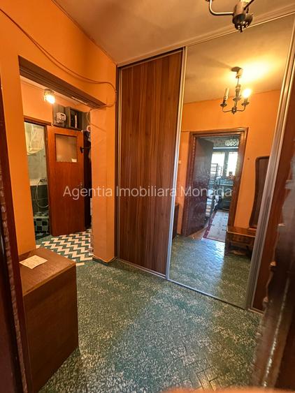 Apartament 3 camere de vanzare Gorjului (6-7 minute de metrou / An 1979 ) - 6
