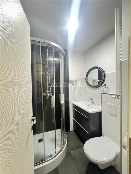 Apartament cu 3 camere Republicii Canal 7 - 9