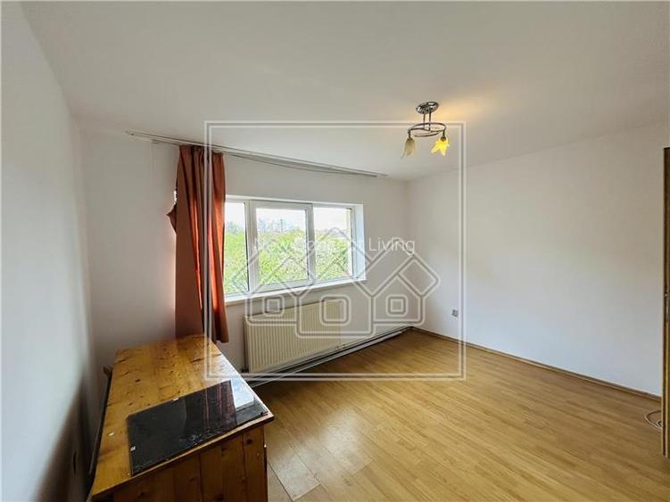 Apartament de vanzare in Sibiu - 3 camere, balcon - Zona Trei Stejari - 2