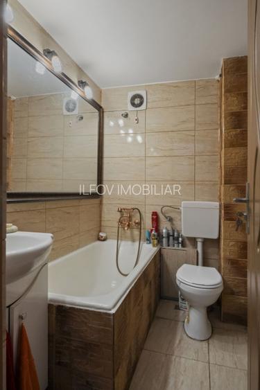 Apartament 3 camere Pta Romana, vedere spre parcul din spate, spatios decomandat - 17