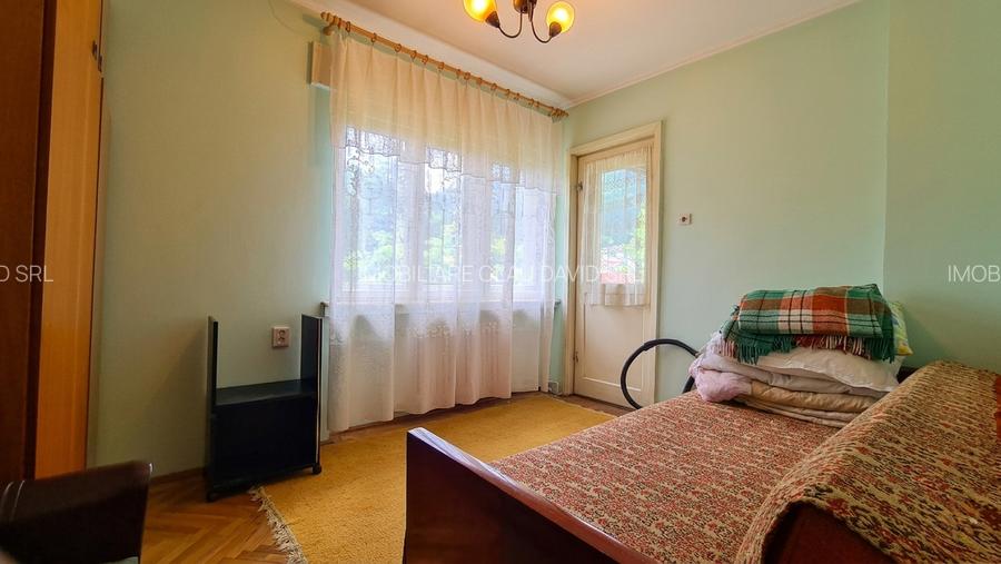 Casa Tip Vila - cu garaj - singur curte - Centru Istoric - 8