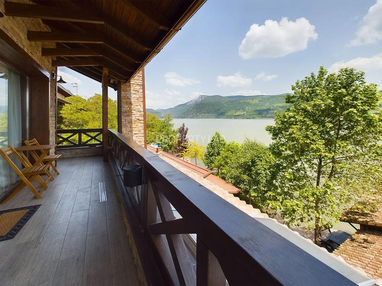 Pensiune de Lux pe Malul Dunării în Dubova - 17