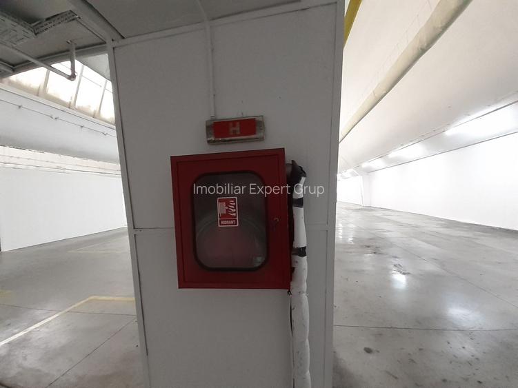 Zona metrou Republica - hala cu temperatura controlata - 21