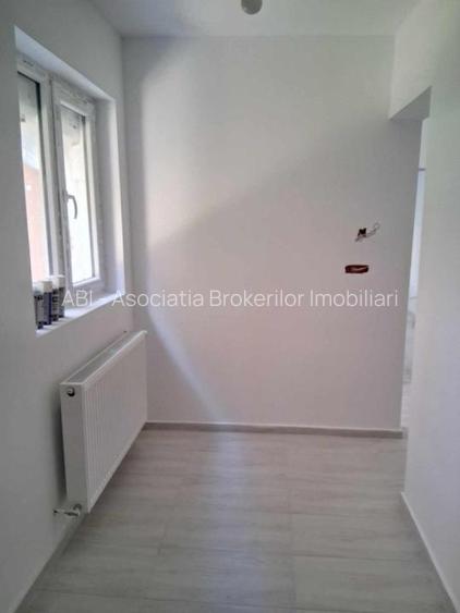 13 Septembrie-spatiul comercial stradal,renovat total,centrala termica - 11