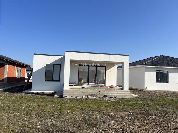 RECO Vila în stil mediteranean cu 4 CAMERE SANTANDREI - 3