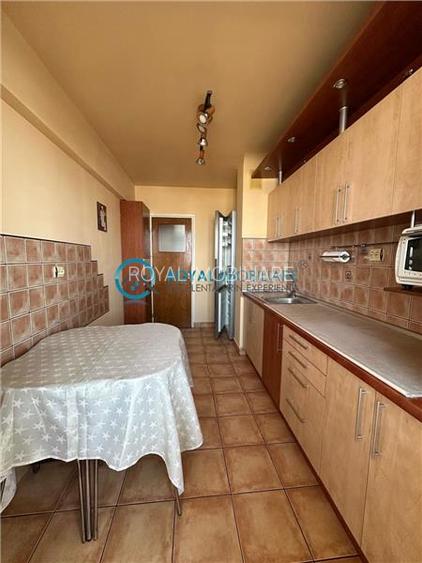 Royal Imobiliare  - Vanzare Apartament zona Malu Rosu - 5