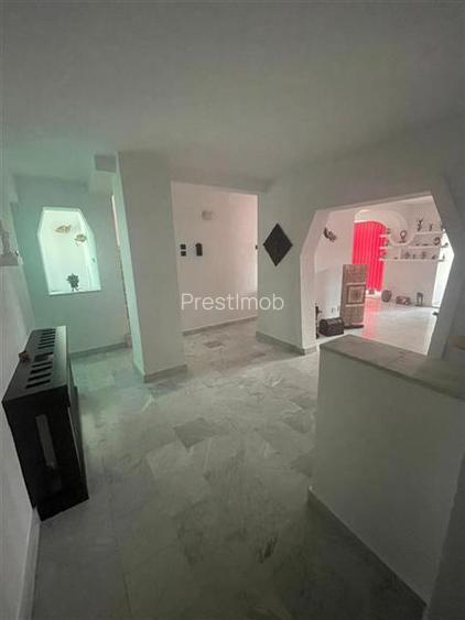 Penthouse pe 3 nivele de inchiriat in zona centrala - 4