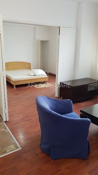 De vanzare Apartament 4 camere Kogalniceanu rond, Sector 5 - 7