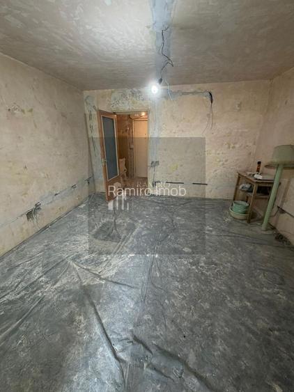 Garsoniera Soseaua Giurgiului / Piata Progresul / Eroii Revolutiei - 2