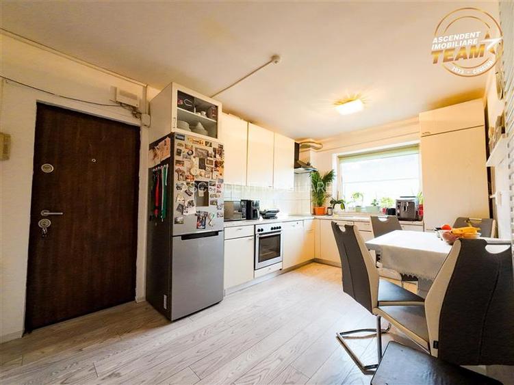 LIVE! Camin decomandat,4 camere,2 bai, conditii apreciabile,Ciucului,Sfantu Gheo - 14