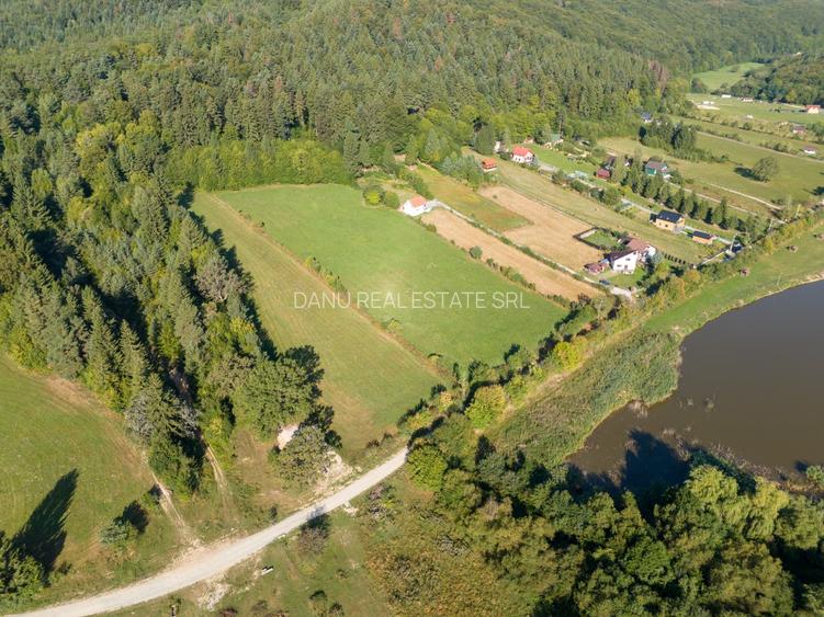 Teren intravilan 3300mp- Vulcan Brasov langa Lac si padure - zona turistica - 19