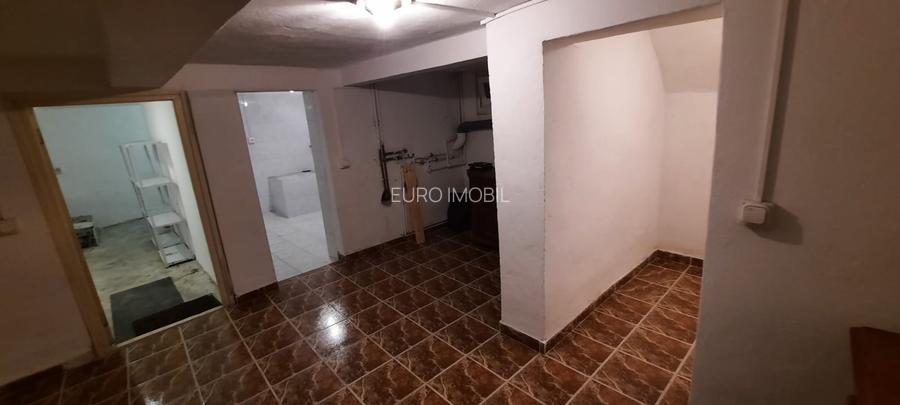De vanzare casa singur in curte, 5 camere, Tg. Mures, 7 Noiembrie - 17