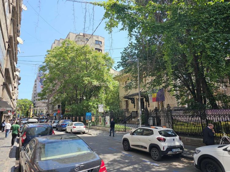 De Vanzare Apartament 2 Camere - Amze - Romana, sector 1 - 8