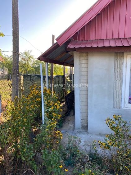 Teren+casa. Vând teren(aprox 2400mp, într-o singură parcela) și casa (49mp), cu. - 9