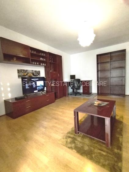 Unirii-Mamulari, spate magazin, decomandat, 3 minute metrou, luminos, etaj 2 - 3