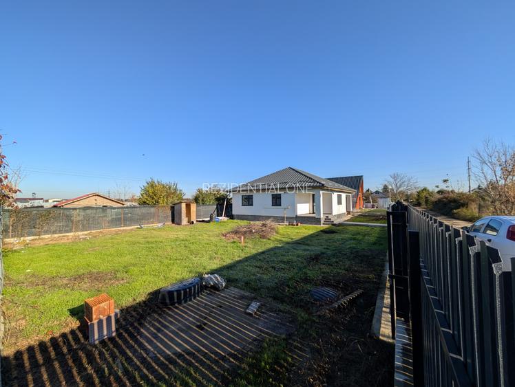 Casa cu garaj Lilieci- teren 540m, canalizare, apa, gaz. - 14