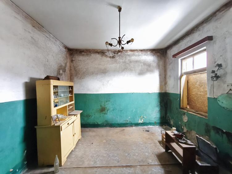 ROANDY-Casa + teren de vanzare-Democratiei-Lupeni - 5