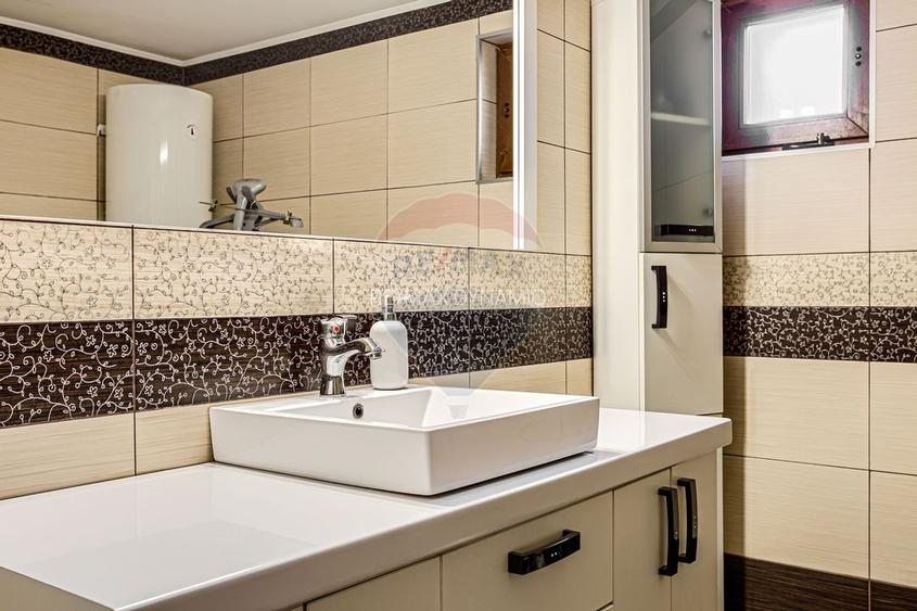 Scaun de inchiriat, salon de infrumusetare zona Vlaicu - 6