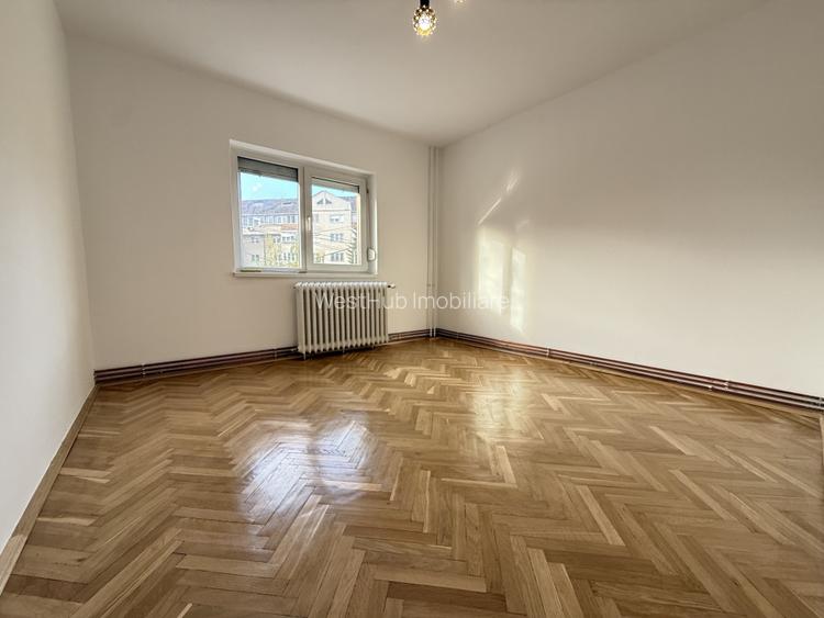 Apartament cu 3 camere, decomandat, etaj 1, cu 3 boxe si garaj - Baba Dochia - 2