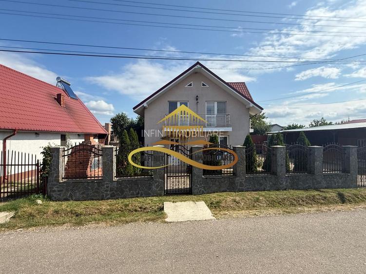 Casa de vanzare in Bacau Saucesti spatioasă cu etaj separat - 31