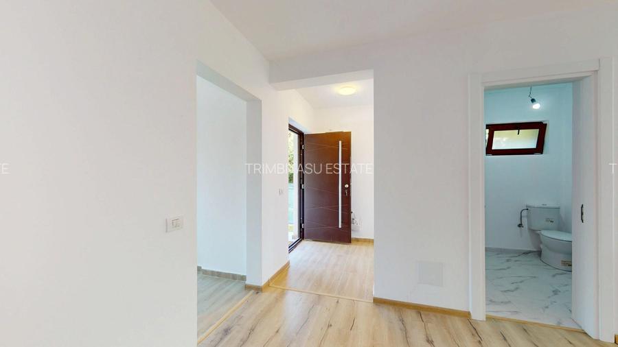 Duplex &icirc;ntreg cu Panouri Solare! Cu 2 intrari! - 3