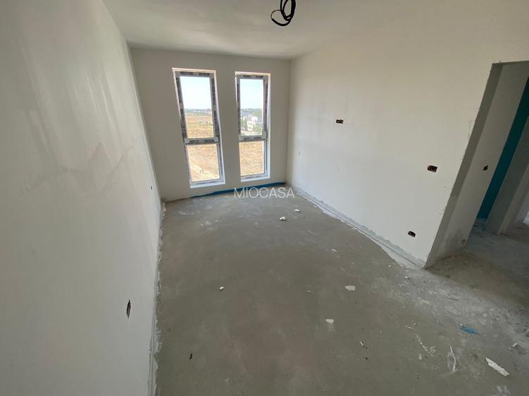 Nou. Decomnadat. Etaj intermediar. Lift. Terasa mare. Spatios - 5