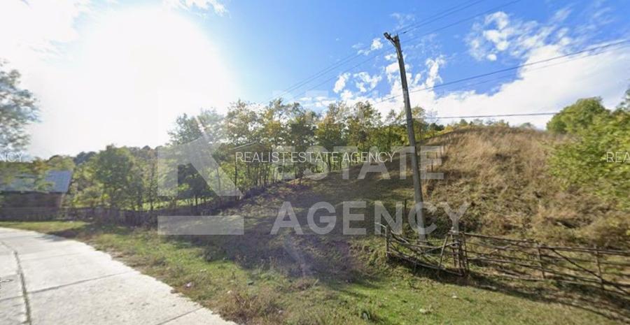 Teren intravilan 3.247 mp, oportunitate afacere, Slănic, Prahova - 3