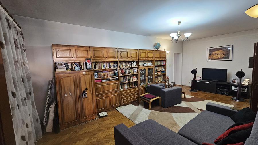 Casă ULTRACENTRALĂ + garaj – ideală firmă sau locuință - 5