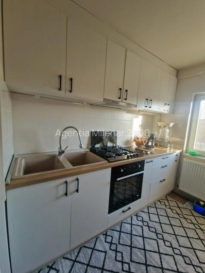 zona Aradului bloc izolat termic, foarte bine impartit, pe doua parti,  mobilat - 10