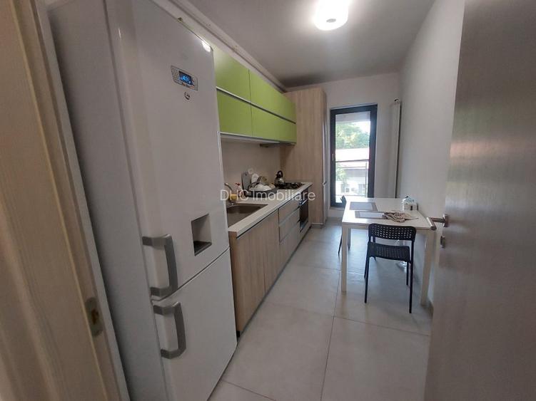 Exigent One Grozavesti regie garsoniera imensa - 9