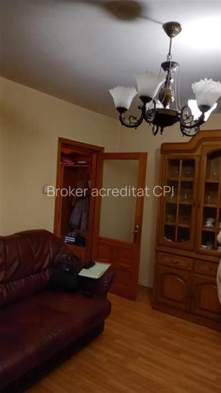 Apartament 2 camere semidecomandate,zona Cora - 8