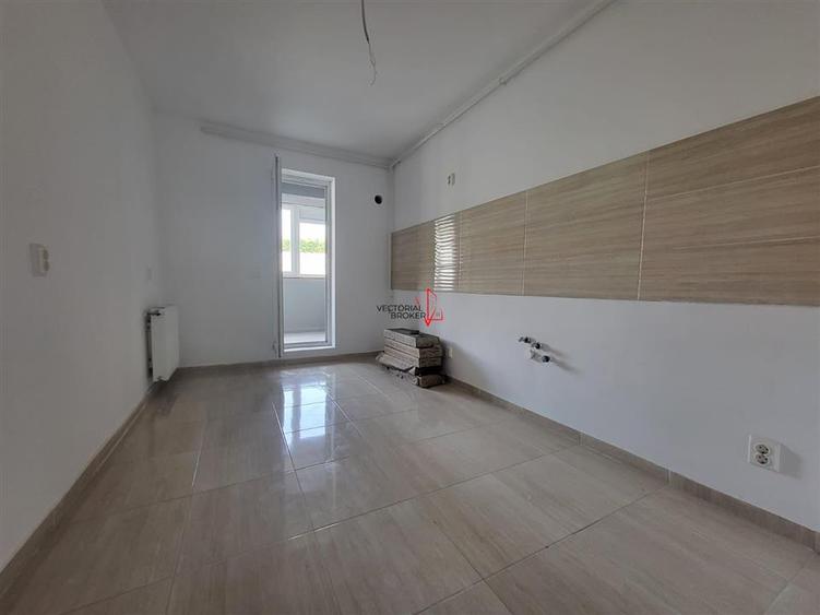 APARTAMENT 3 CAMERE / TERASA 22MP+BALCON / 2 PARCARI