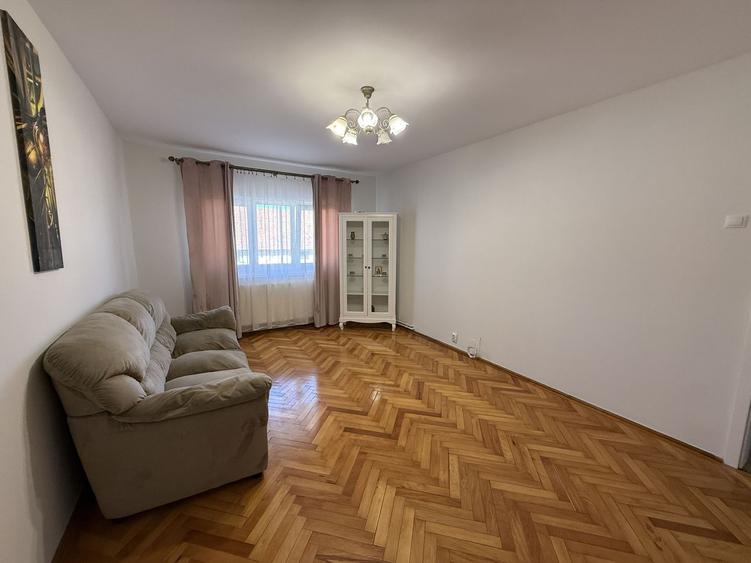 Apartament 3 camere cu PIVNITA - zona Apollo, Central, Sibiu
