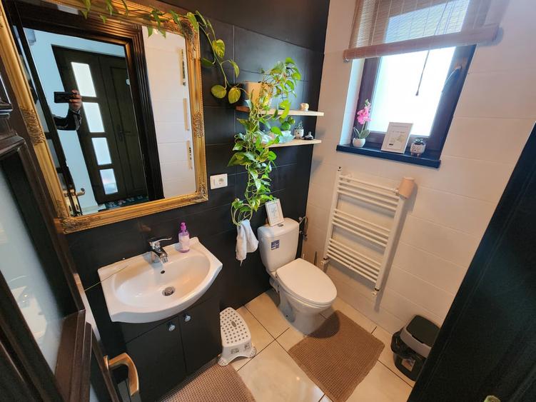 CASA DE VANZARE, 4 CAMERE, 2 BAI, 115 MP UTILI , NICOLINA-STRADA VECHE
