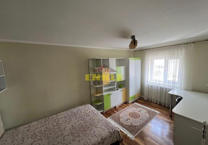 De inchiriat apartament cu 3 camere, Zona Stejari - 3