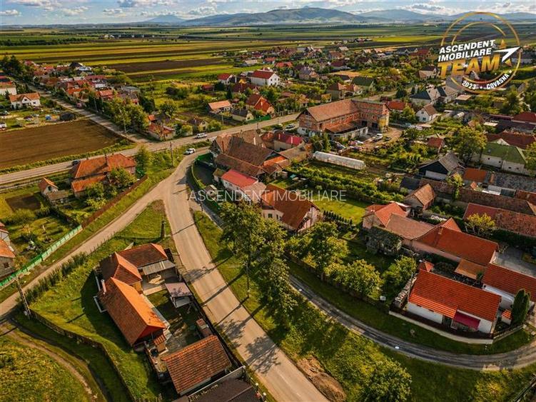 Vila duplex spatioasa in Chilieni, Sfantu Gheorghe,6 camere, garaj si teren gene - 4