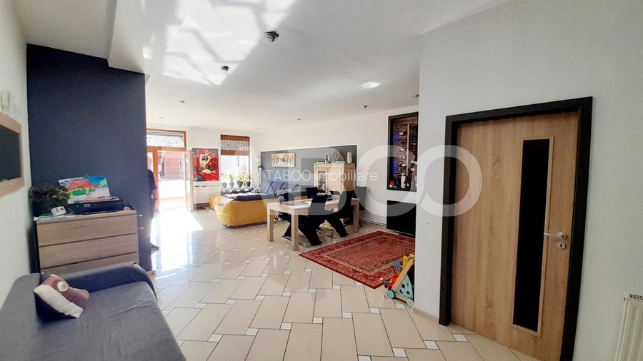 Pensiune si casa in centrul Sibiului cu business functional - 9