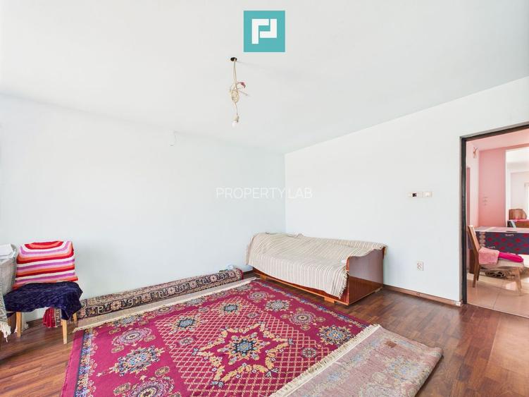 Casă P+E+M în zona Mehala pe arteră principală - 10