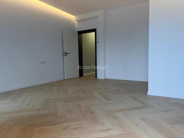 Apartament de vanzare-4 camere-115 mp utili-curte 200 mp-C. Cisnadiei! - 20