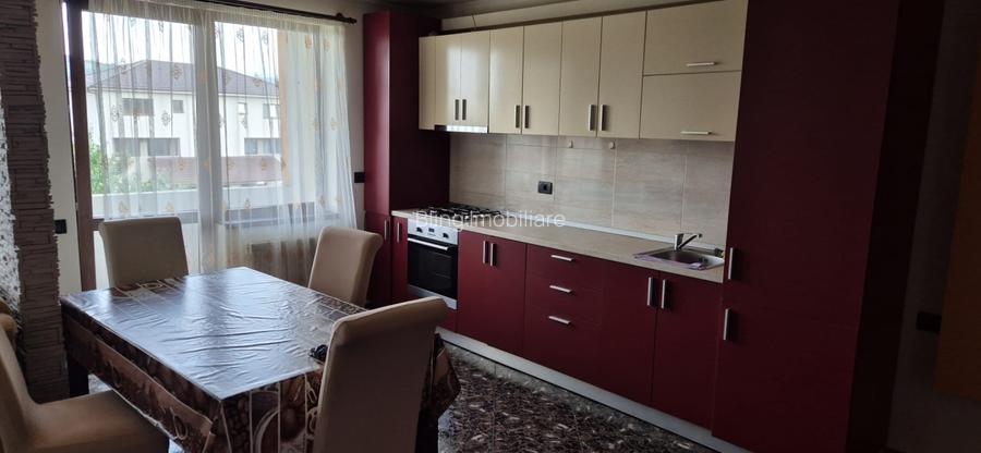 Apartament cu 3 camere, parcare, balcon, zona Terra - 9