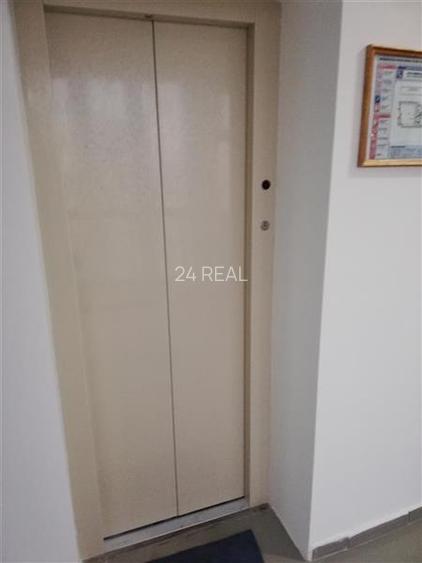 Spatii birouri de inchiriat Barbu Vacarescu de la 51 mp - 17