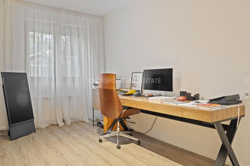 Vilă unică cu grădină generoasă și piscină / 4 locuri de parcare - 33