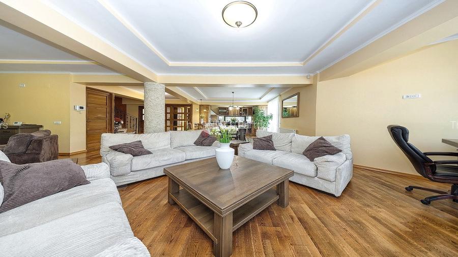 Suprafata generoasa teren - 36