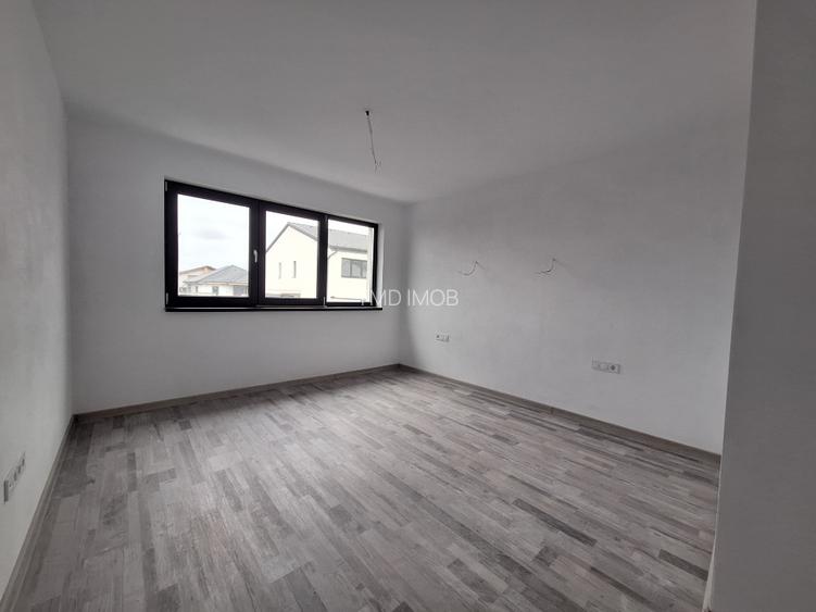 Casa noua, incalzire in pardoseala, 2 locuri de parcare, Se accepta credit - 14