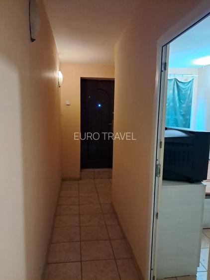 Apartament 2 camere decomandat, parter,intrare separata, ideal cabinet - 2