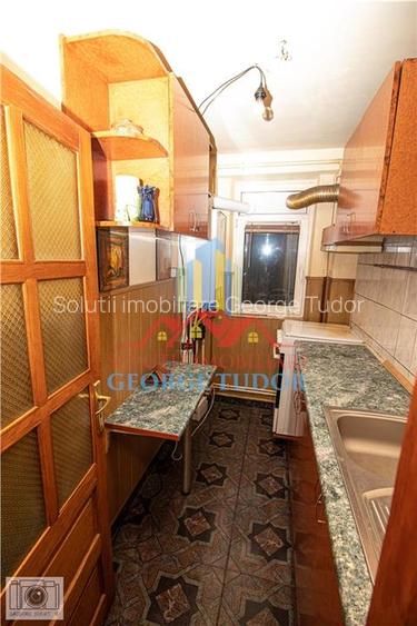 Ap. 3 camere,51 mp (cu centrala termica) Aleea Campul cu Flori 3, Bl M49, Sect.6 - 21