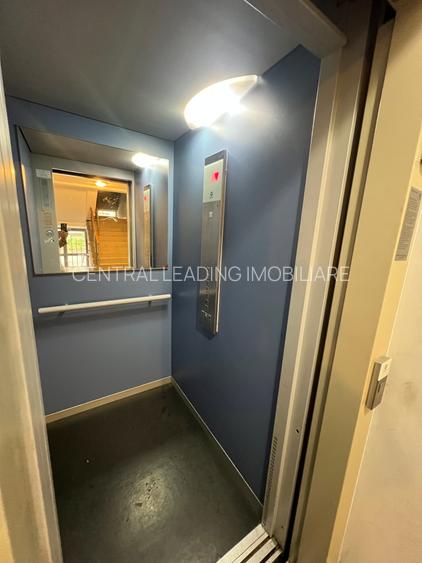 Metrou Apărătorii Patriei - 13