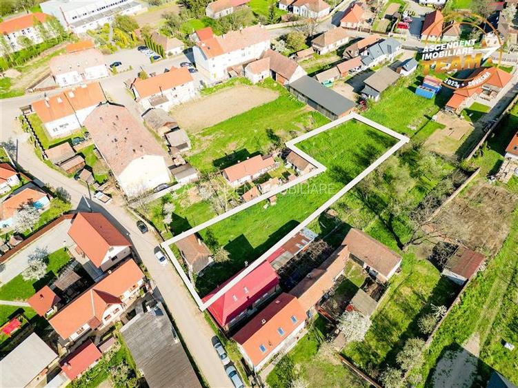 Teren frumos de 1.469 mp cu casuta: oportunitate in zona Centrala, Bodoc - 11