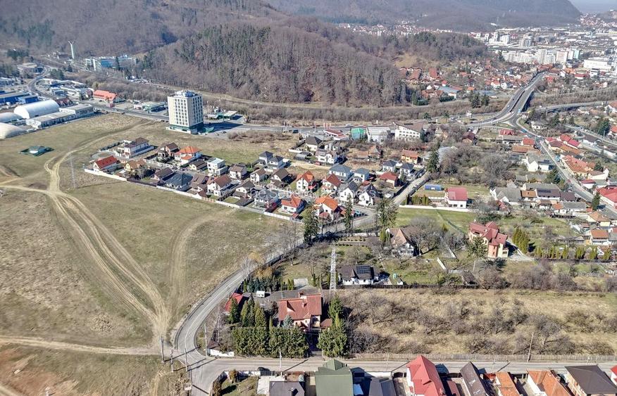 Casă spațioasă cu 2 corpuri și teren generos – zona Bunloc - 28